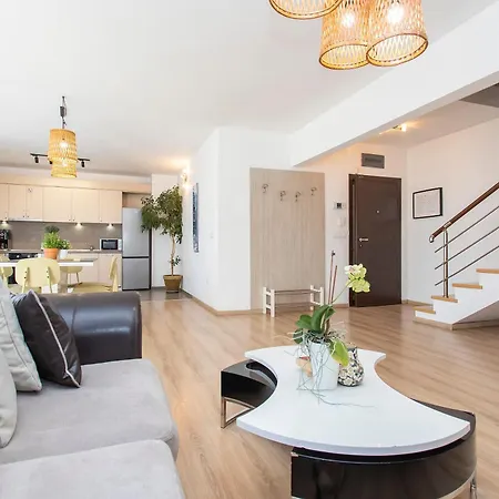 Vitosha Downtown Apartment *